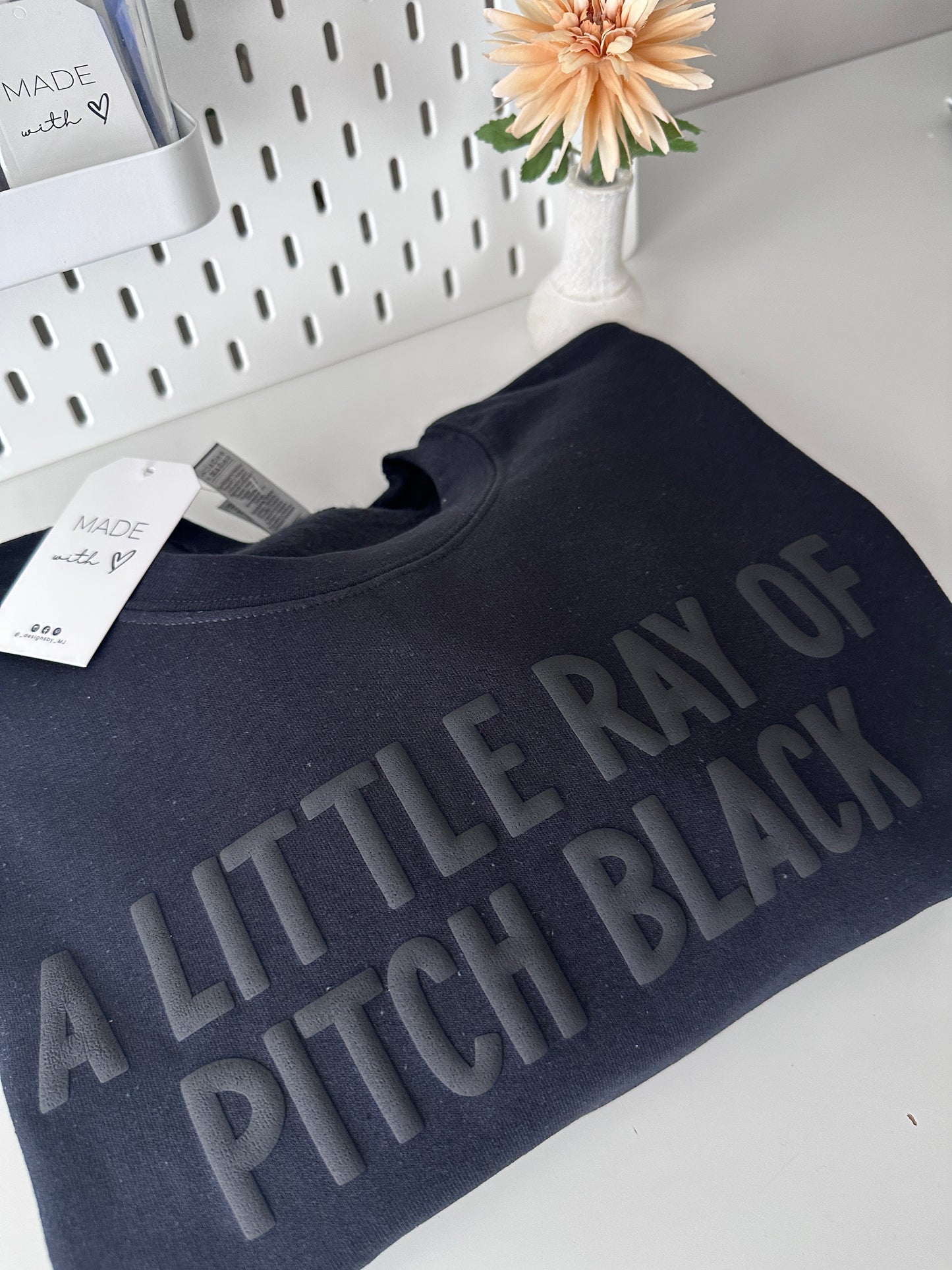 Pitch Black - Tshirt 3D Puff